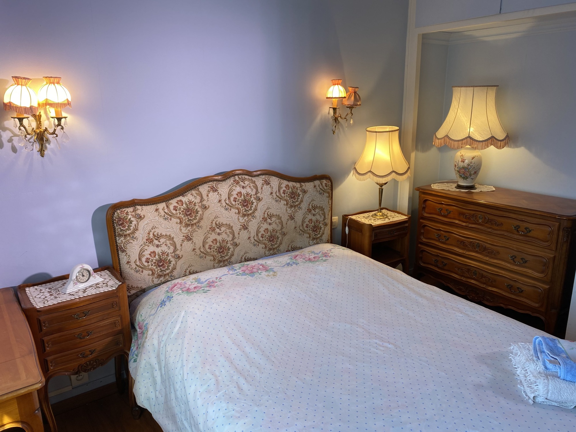 Chambre du gîte Marjorie, mobilier ancien